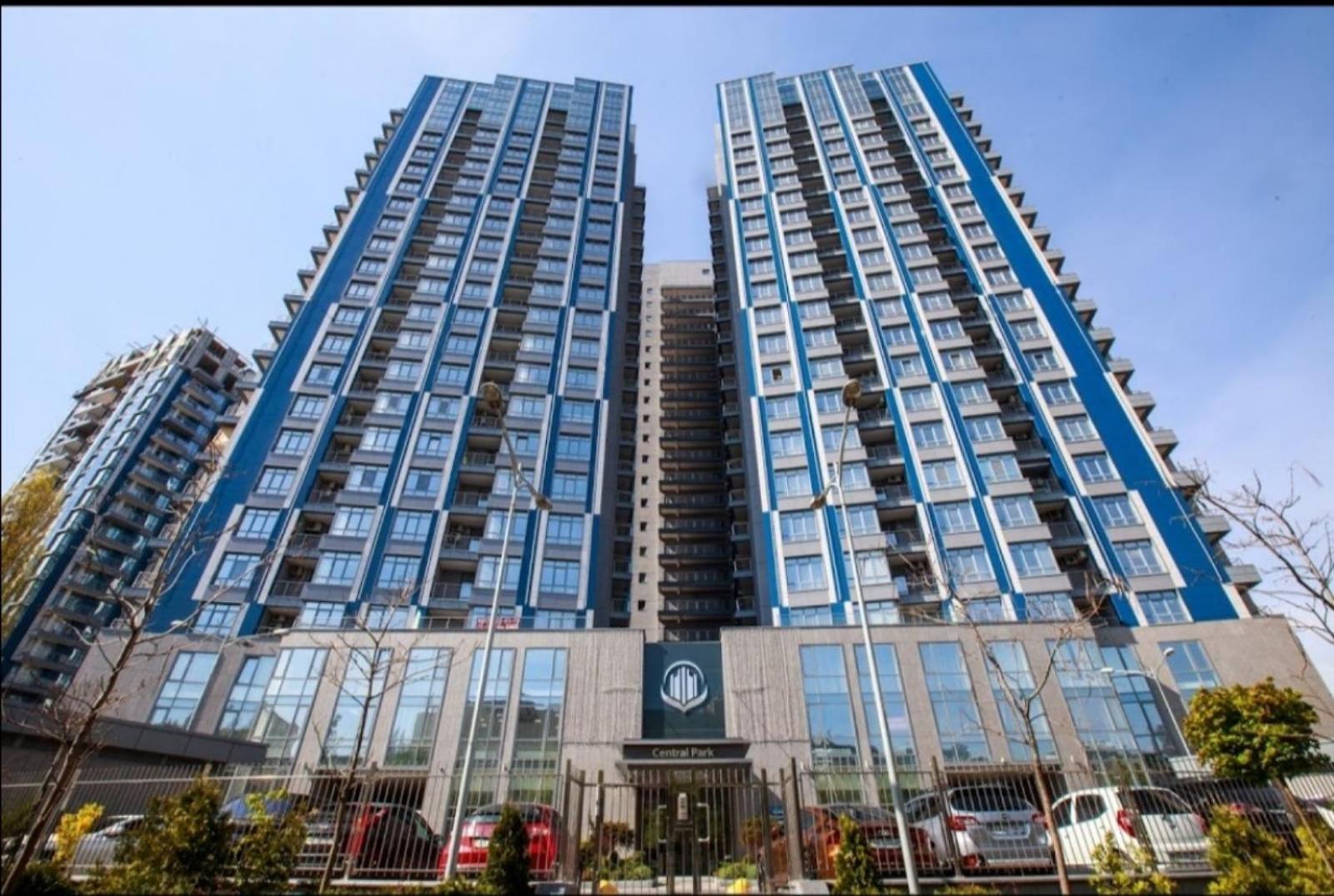 Petrovdom Apartments 3-143 In Rc Central Park, 7 John Mccain Street Kyiv Exterior foto