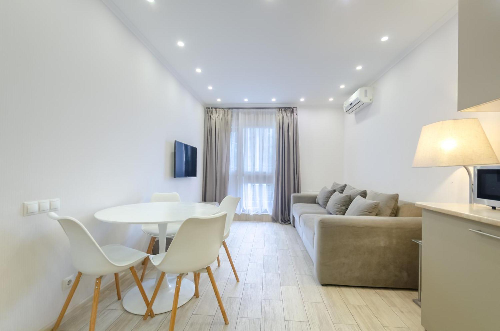 Petrovdom Apartments 3-143 In Rc Central Park, 7 John Mccain Street Kyiv Exterior foto